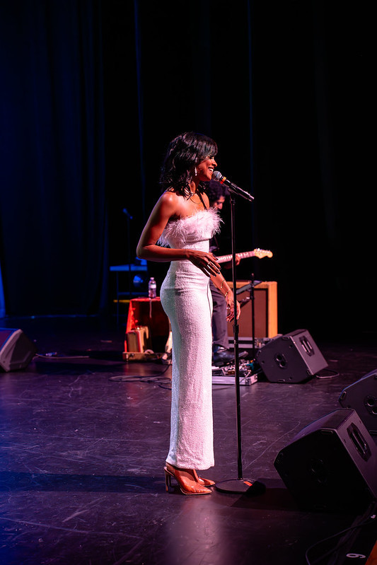 54348800643 326b1b6cab c