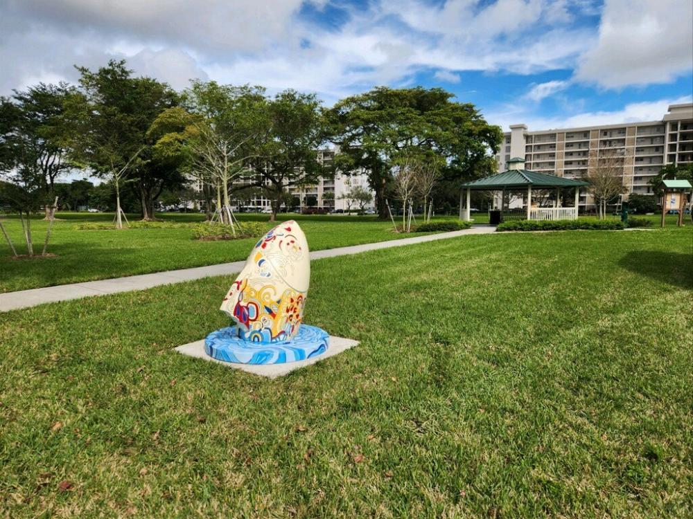 PEZ Nouveau. Artist: Alejandra Abad