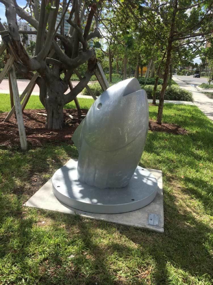 Silver Streak. Artist: Gene Shurakov